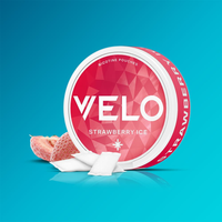 VELO Strawberry Ice can with strawberries and pouches